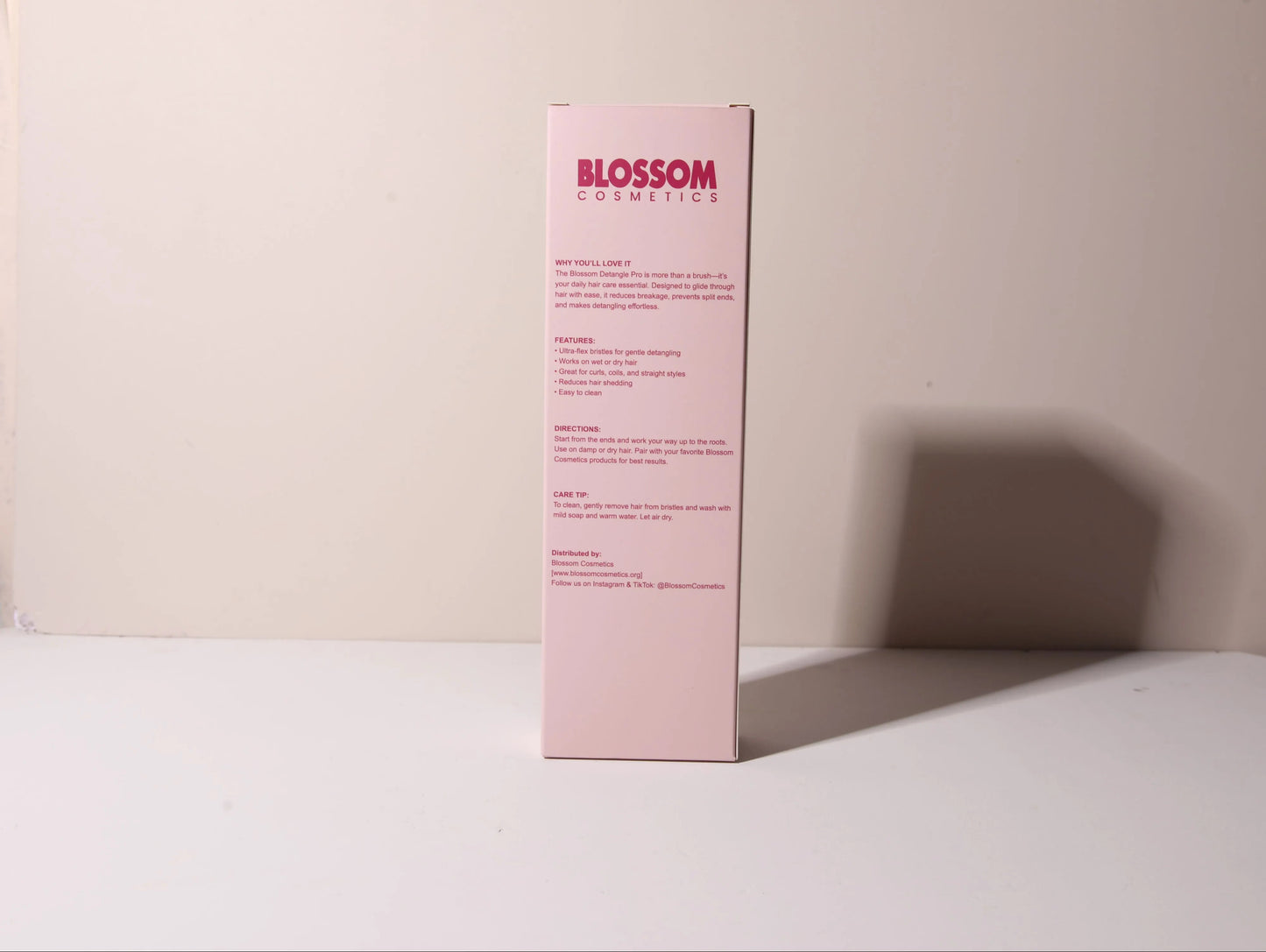 Blossom Detangle Pro Brush – Effortless Detangling, Every Time!